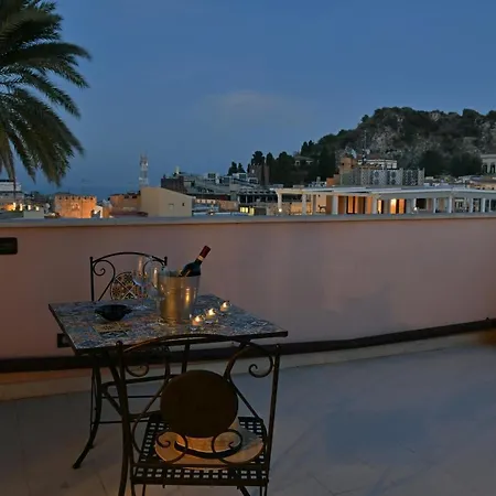Le Chevalier Hotel 2*