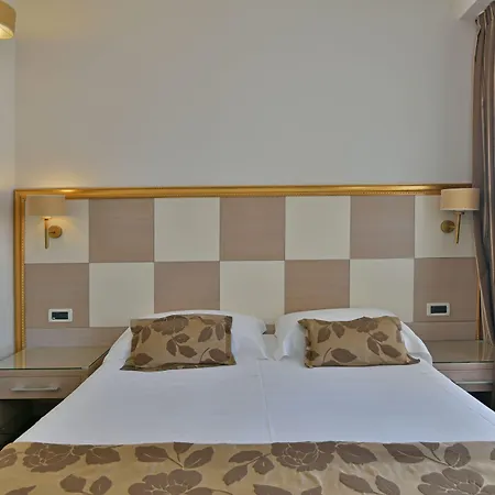 Le Chevalier Hotel 2*