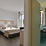 Otel Le Chevalier 2*