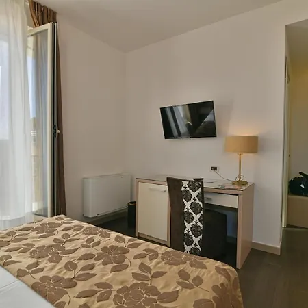 Le Chevalier Hotel