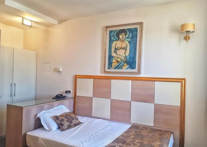 Otel Le Chevalier 2*